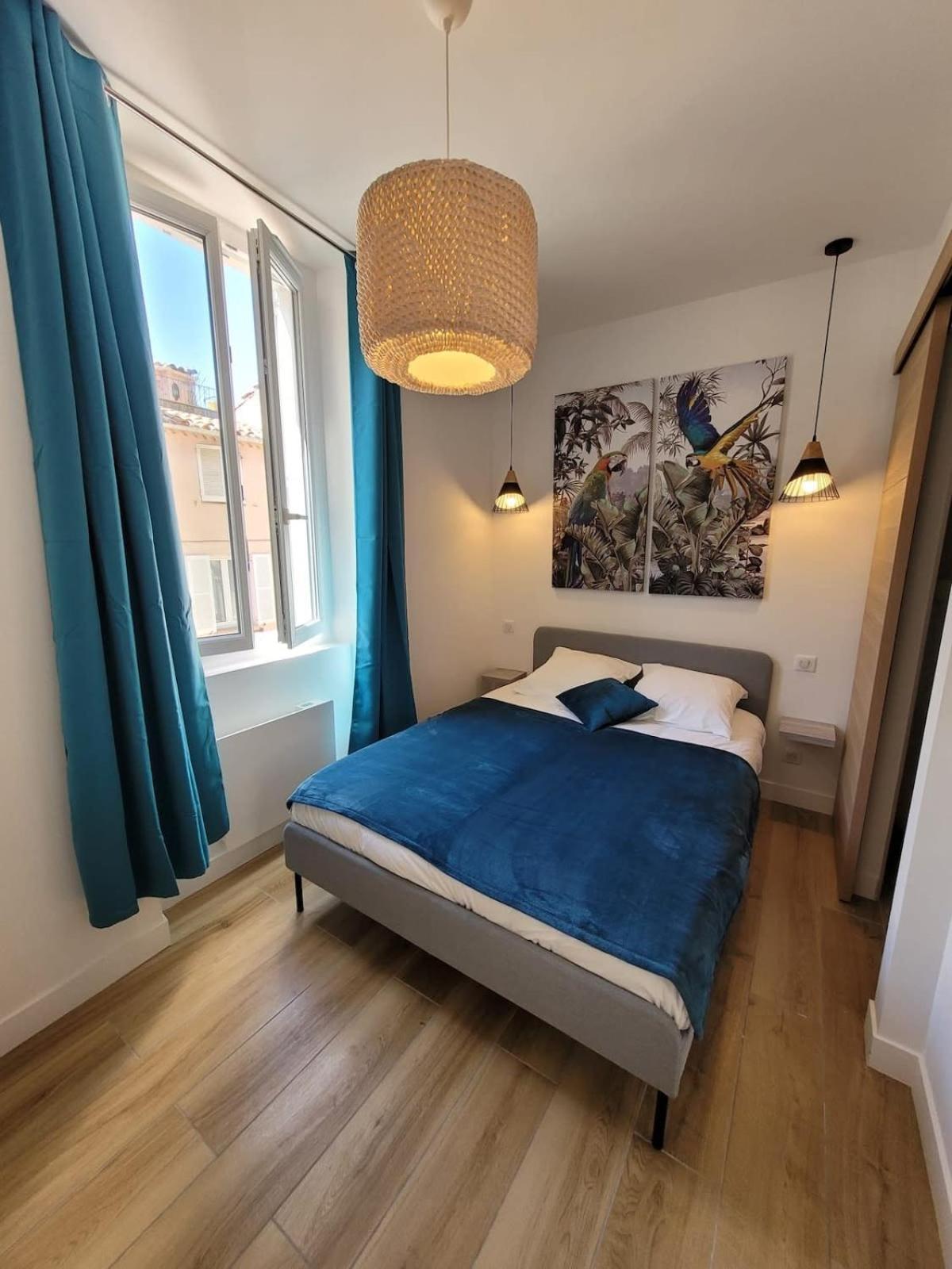 06An - Beautiful Apartment In The Heart Of Old Antibes Zewnętrze zdjęcie