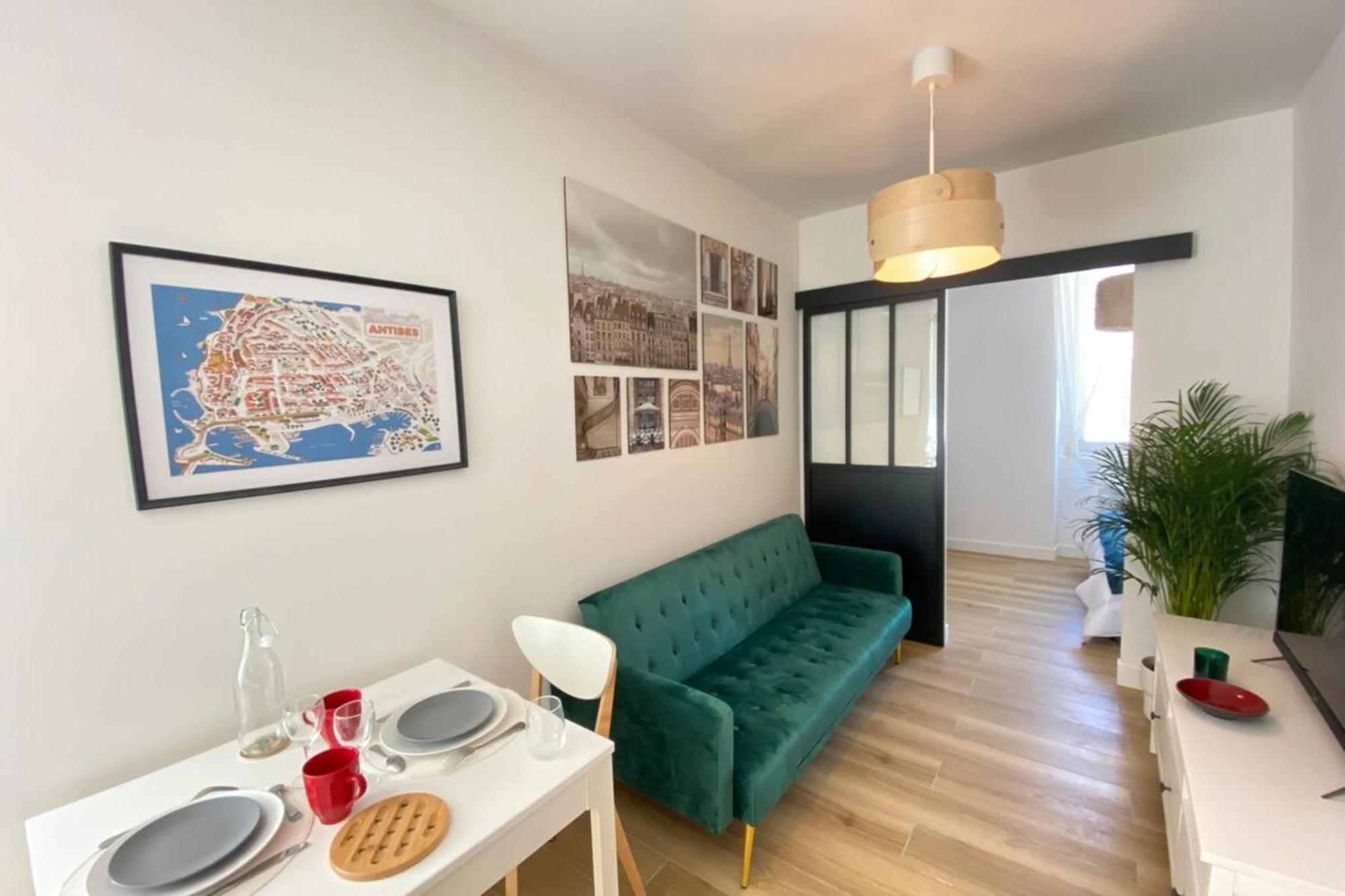 06An - Beautiful Apartment In The Heart Of Old Antibes Zewnętrze zdjęcie